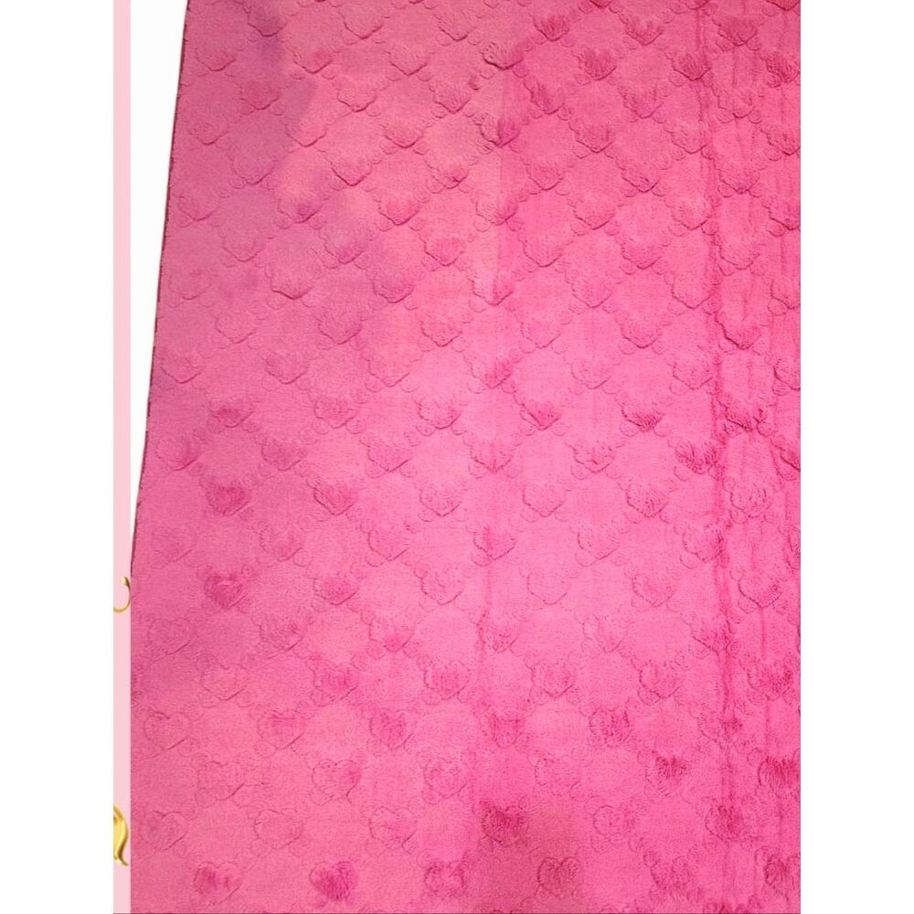 Juicy Couture Home Connecting Hearts Embossed Plush Area Rug